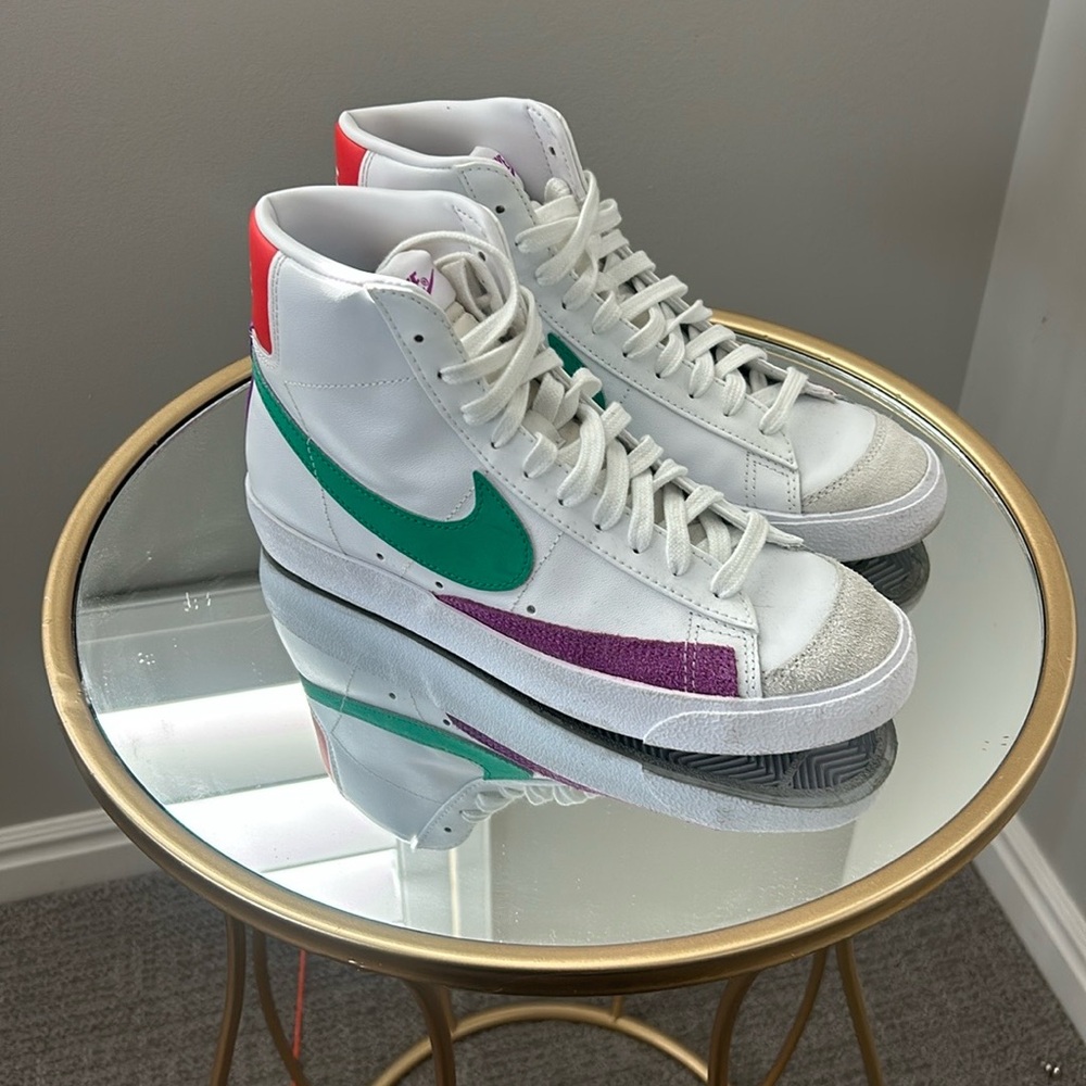 Nike Blazer Mid ’77 Vintage sneakers.